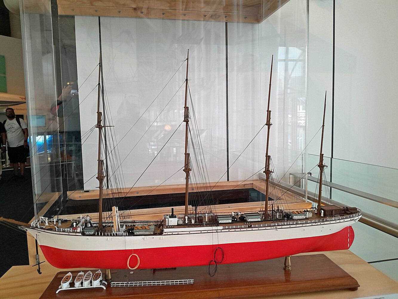 176884 - Herzogin Cecilie (1).jpg
